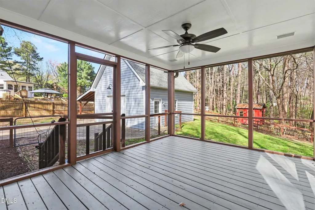 1912 Red Oak Lane Clayton NC 27520