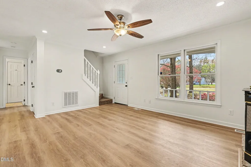 1912 Red Oak Lane Clayton NC 27520