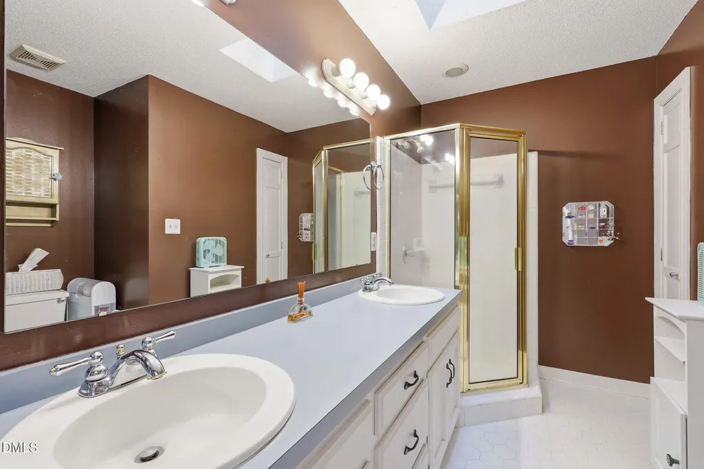 12204 Warwickshire Way Raleigh NC 27613