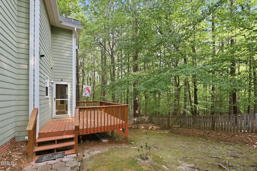 12204 Warwickshire Way Raleigh NC 27613