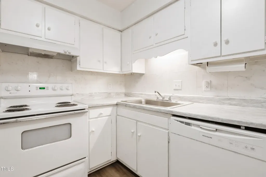 1010 Sandlin Place Raleigh NC 27606