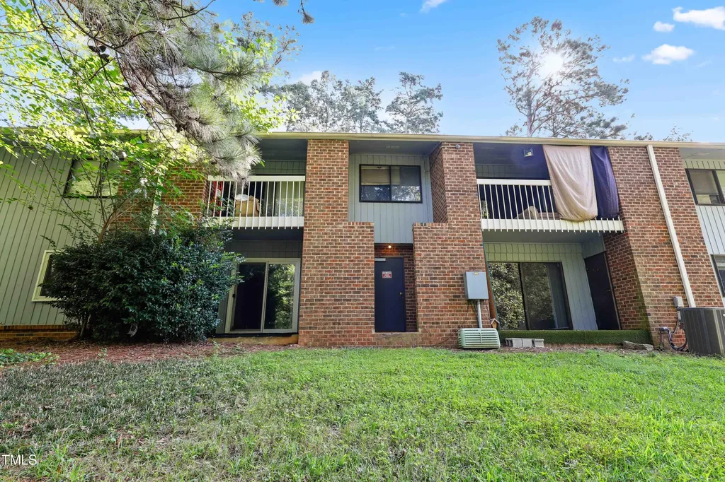 1010 Sandlin Place Raleigh NC 27606