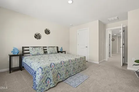 2542 Hutch Lane Apex NC 27523