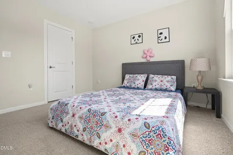 2542 Hutch Lane Apex NC 27523