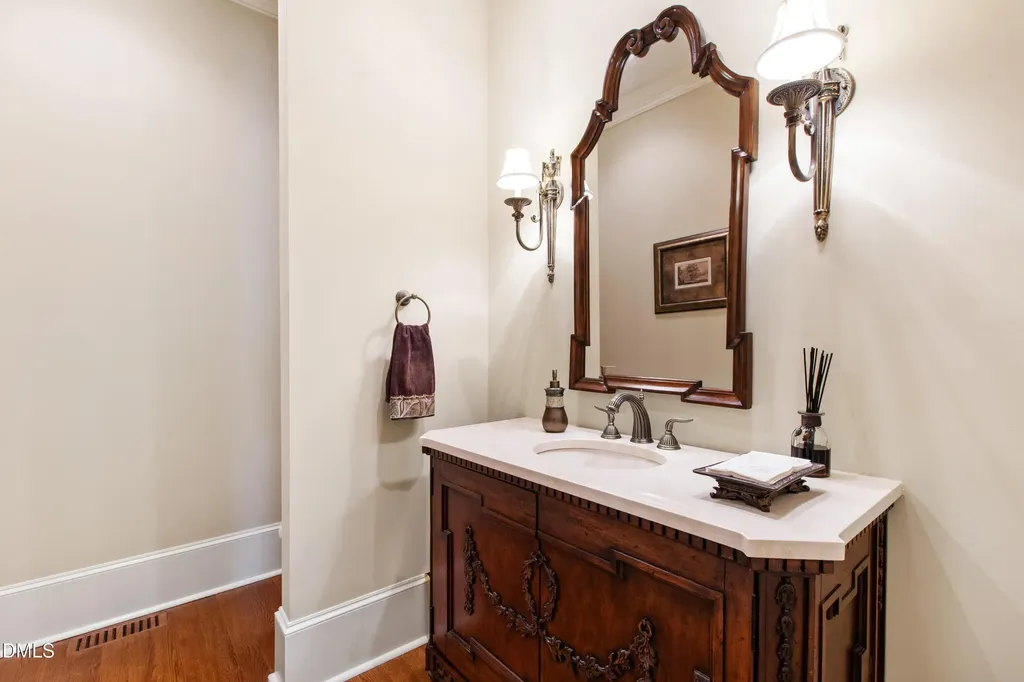 440 Drummond Drive Raleigh NC 27609