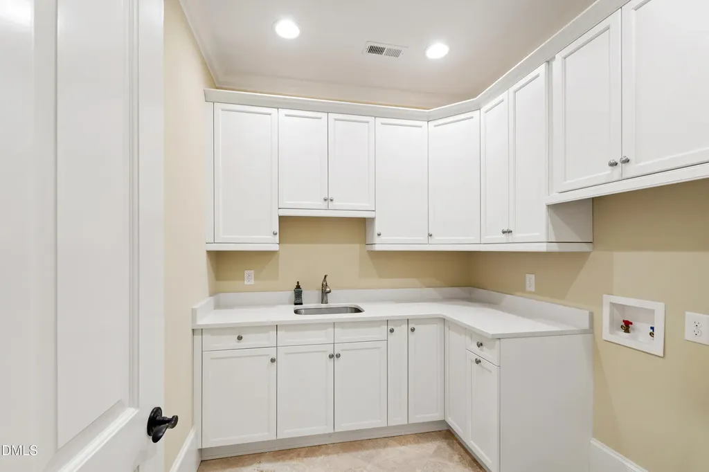 440 Drummond Drive Raleigh NC 27609