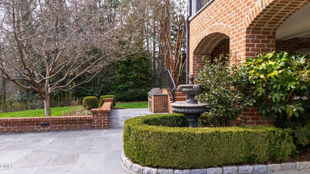 440 Drummond Drive Raleigh NC 27609