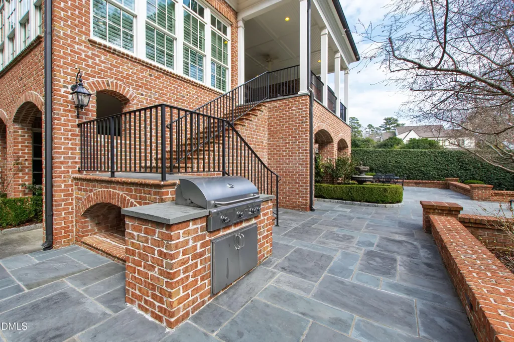 440 Drummond Drive Raleigh NC 27609