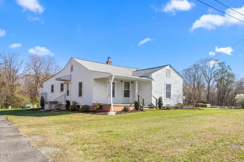 2221 Gerringer Mill Road Elon NC 27244
