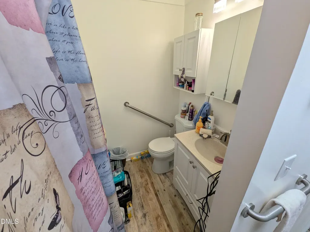 8209 Bellingham Circle Raleigh NC 27615