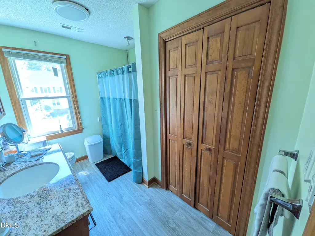 8209 Bellingham Circle Raleigh NC 27615