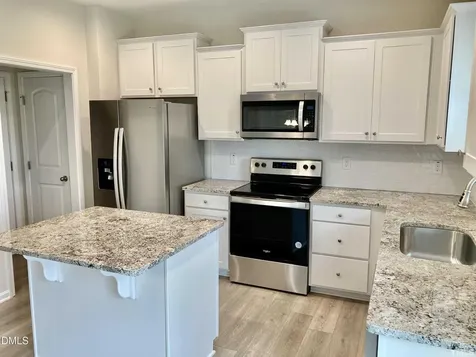22 Davinci Drive Zebulon NC 27597