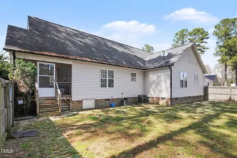 11 Cashew Lane Smithfield NC 27577
