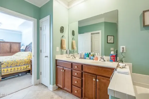 2703 Kingsbury Court Burlington NC 27215