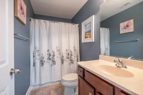2703 Kingsbury Court Burlington NC 27215