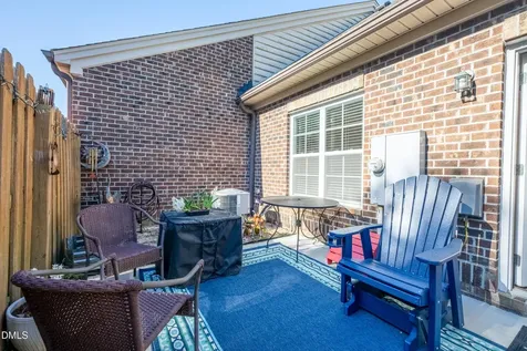 2703 Kingsbury Court Burlington NC 27215