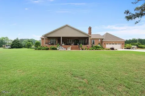 8042 N Nc Highway 58 Castalia NC 27816