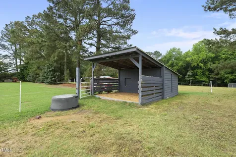8042 N Nc Highway 58 Castalia NC 27816