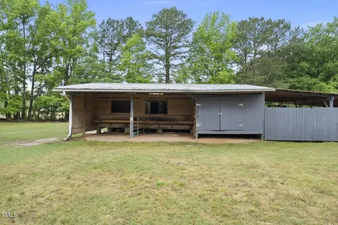 8042 N Nc Highway 58 Castalia NC 27816