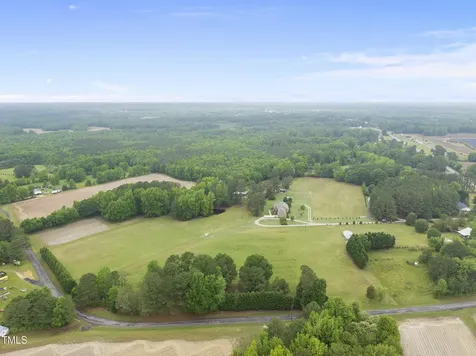 8042 N Nc Highway 58 Castalia NC 27816