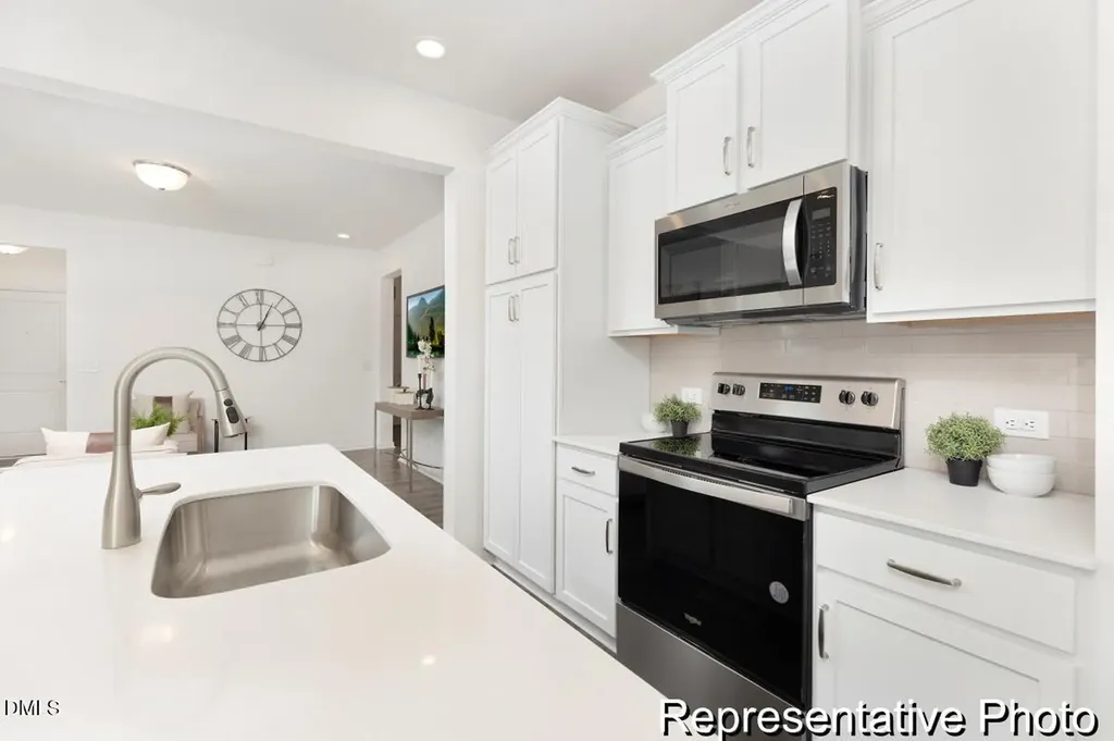 81 Cedarbranch Way Erwin NC 28334