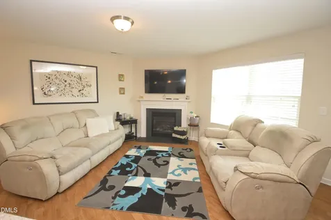 7505 Oliver Park Drive Whitsett NC 27377