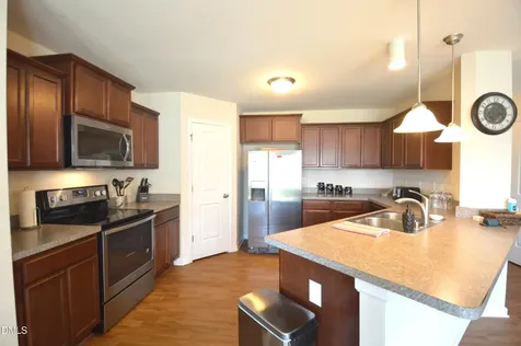 7505 Oliver Park Drive Whitsett NC 27377