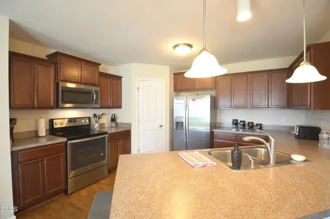 7505 Oliver Park Drive Whitsett NC 27377