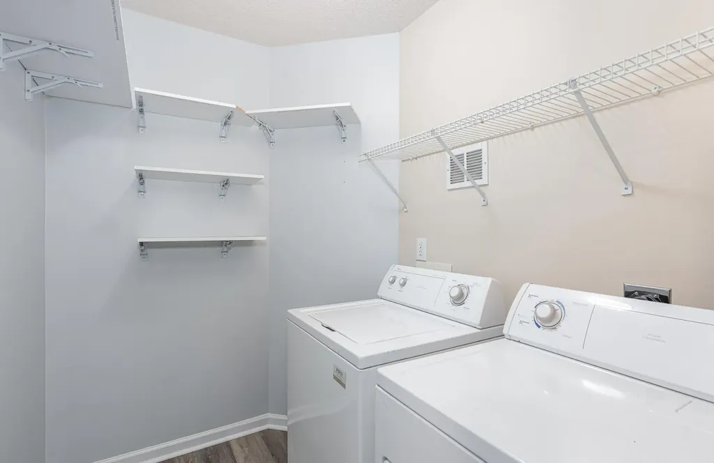 9212 Erinsbrook Drive Raleigh NC 27617