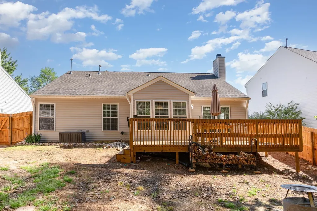 9212 Erinsbrook Drive Raleigh NC 27617