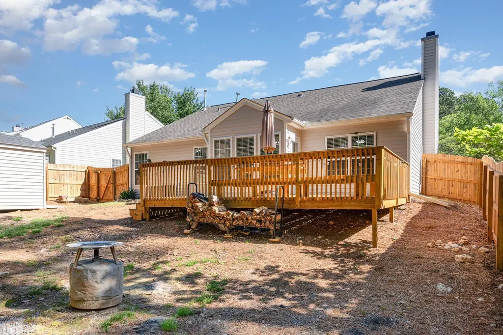 9212 Erinsbrook Drive Raleigh NC 27617