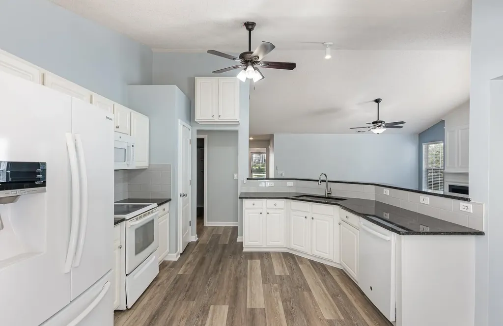 9212 Erinsbrook Drive Raleigh NC 27617