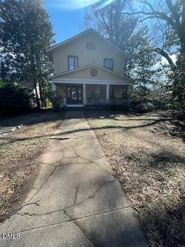 216 Hillcrest Road Raleigh NC 27605