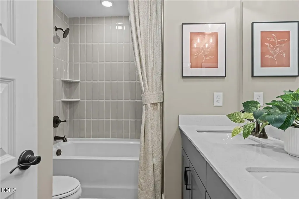 948 Kensley Grove Lane Fuquay Varina NC 27526
