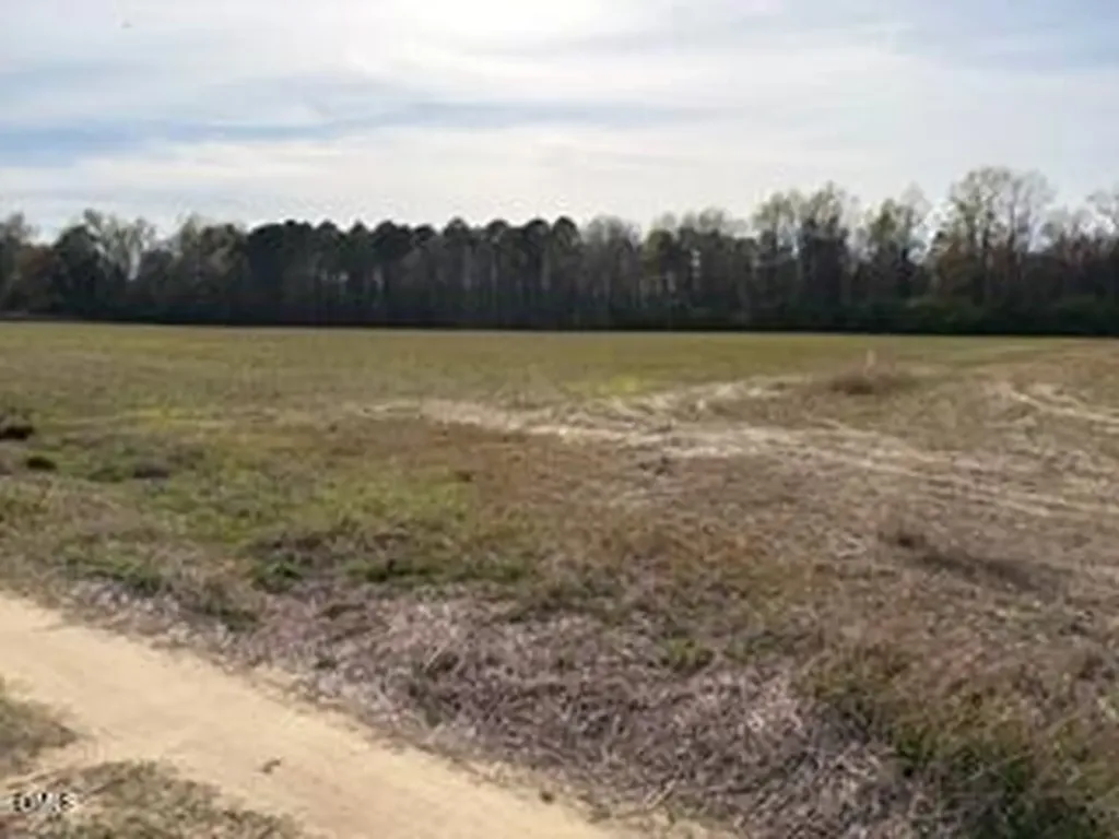4700H Nc Highway 242 S Dunn NC 28334