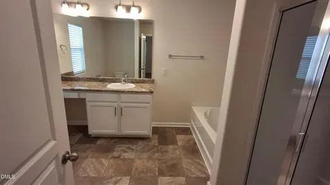 134 Pillow Lane Burlington NC 27217