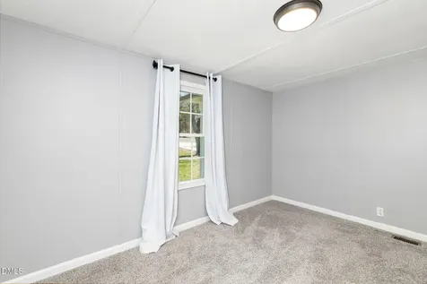 1176 Cedar Cove Road Henderson NC 27537