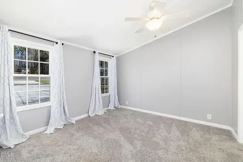 1176 Cedar Cove Road Henderson NC 27537