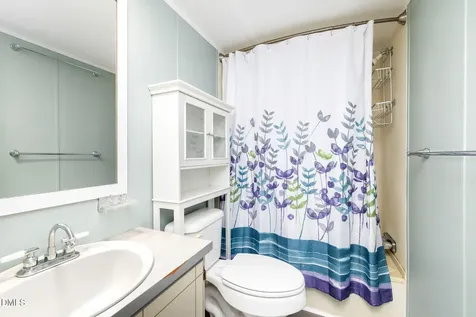 1176 Cedar Cove Road Henderson NC 27537