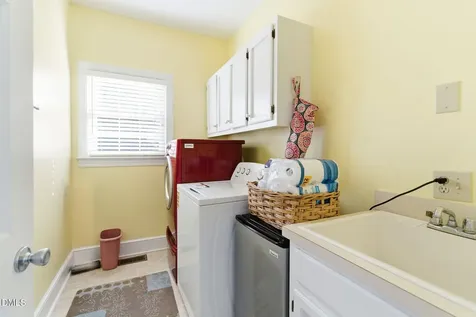 2306 Hickory Avenue Burlington NC 27215