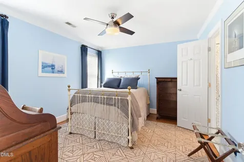 2306 Hickory Avenue Burlington NC 27215