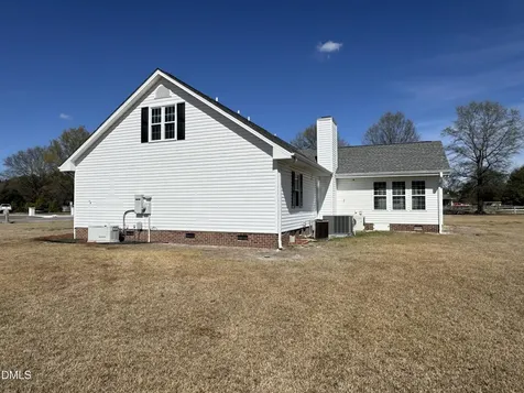 35 Oak Hill Drive Dunn NC 28334