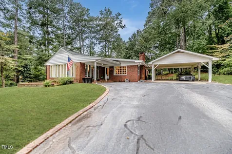 702 N Vance Street Sanford NC 27330