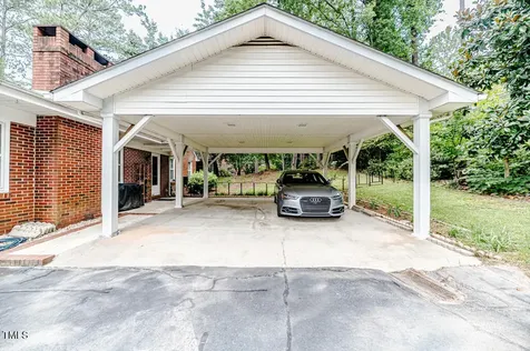 702 N Vance Street Sanford NC 27330