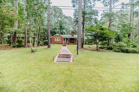 702 N Vance Street Sanford NC 27330
