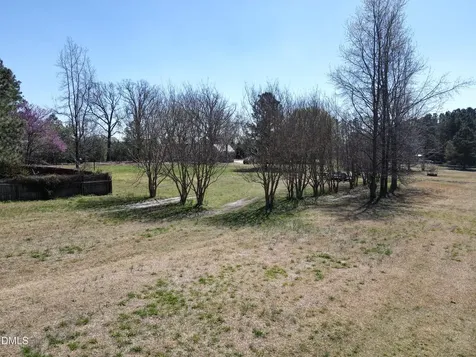 405 Old Eason Zebulon NC 27597