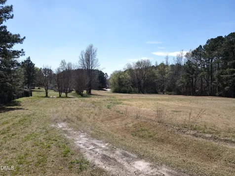 405 Old Eason Zebulon NC 27597