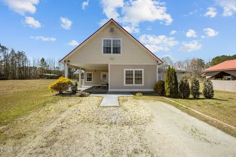 828 Chair Factory Road Whiteville NC 28472