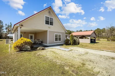 828 Chair Factory Road Whiteville NC 28472