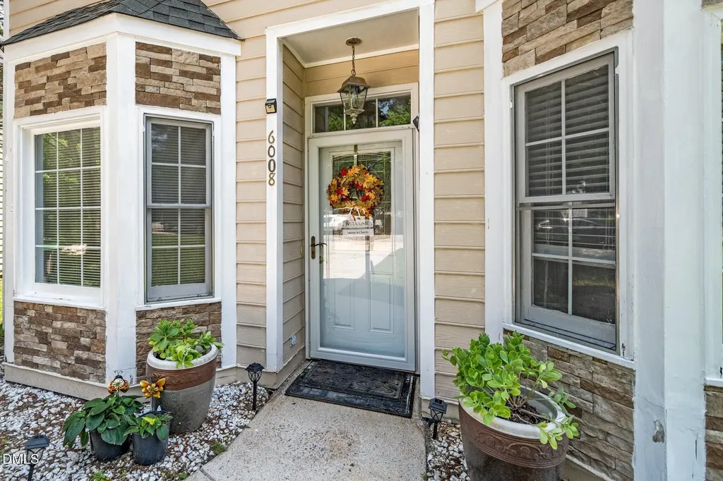 6008 River Lake Circle Raleigh NC 27604